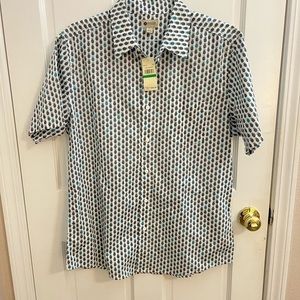 Men’s haggar button down short sleeve shirt. NWT. Size Large.